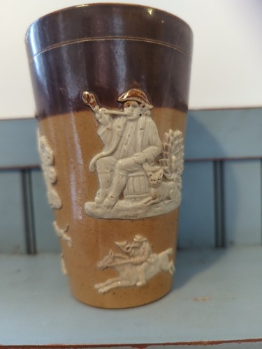 Doulton Lambeth England Salt Glazed Stoneware Beaker - Picture 9 of 15