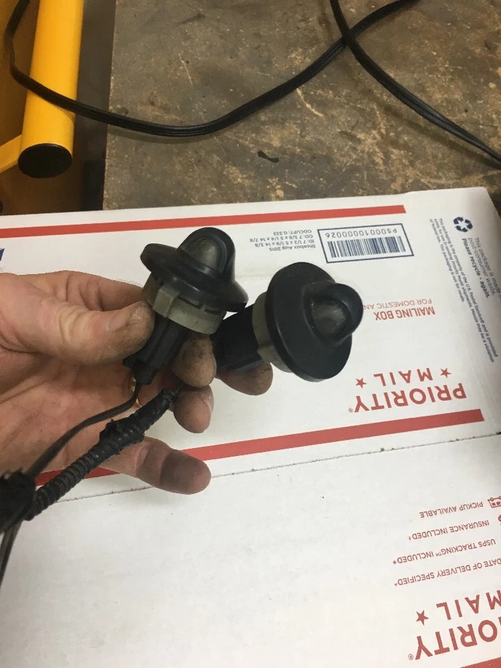 ✅1992-2009 FORD F150 F250 LICENSE PLATE LIGHTS 92-09 FORD F150 BUMPER LIGHTS - Image 2 of 4