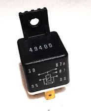 HELLA 49400  12V 20/40A  SPDT RELAY  WITH MOUNTING BRACKET