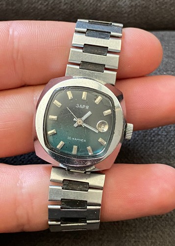 Vintage Ladies Automatic Watch Zarja 2016 Self-Winding USSR Wristwatch 30 Jewels