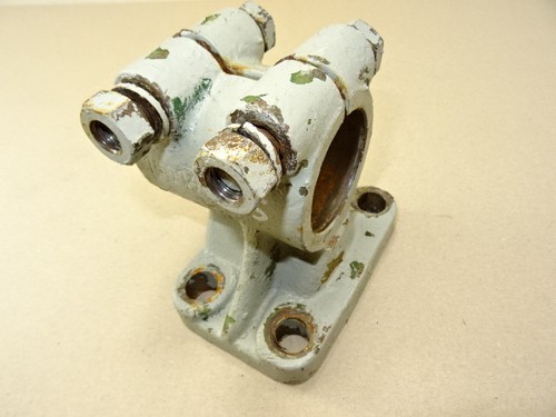 Lagerbock Halterung für Lenkgetriebe vom Hela Lanz D15 Traktor