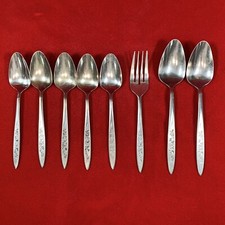 Lifetime Floral Pattern Japanese Flatware 8 Pieces