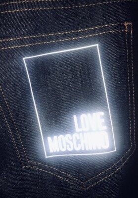 RARE LOVE MOSCHINO Jeans w/3M Reflective Tech Box Logo Size 34 x 34 MQ42130T3549