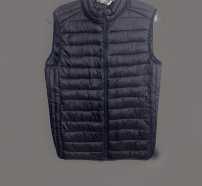 Pull & Bear Basics Collection Black Quilted Zip Puffer Vest Gorpcore Sporty Sz M