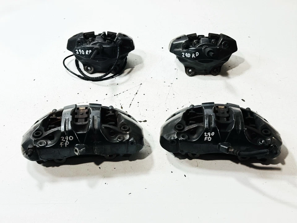 BMW E82 E88 135i КОМПЛЕКТ ПЕРЕДНИХ И ЗАДНИХ ТОРМОЗНЫХ СУППОРТОВ ЧЕТЫРЕ BREMBO СЕРЫЙ 08-13 OEM - Изображение 3 из 4