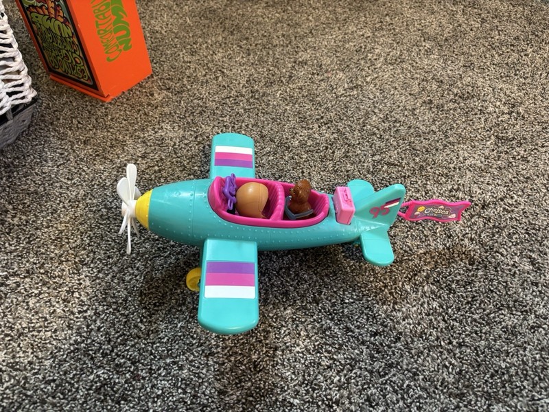 Chelsea Can Be... Airplane Vehicle Set w/ Suitcase, Pet Dog, Helmet, Headband