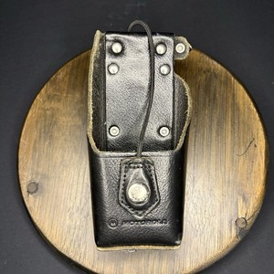 Motorola Universal Radio Holder Swivel Back Belt Loop Black Leather Radio Pouch