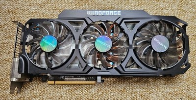 GIGABYTE Nvidia GeForce GTX 770 Windforce 3X 4GB VRAM 450W Gaming PC Grafikkarte