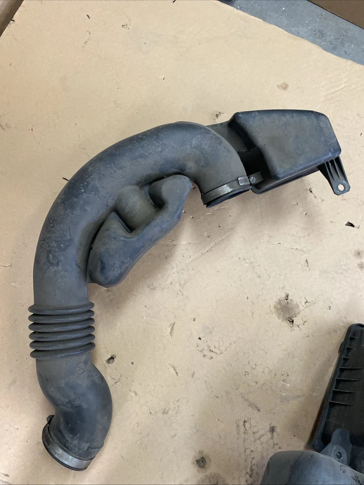 2010 2011 2012 2013 2014 SUBARU LEGACY & OUTBACK CAJA DE AIRE ADMISIÓN conducto 2,5 OEM Foto 2 de 4