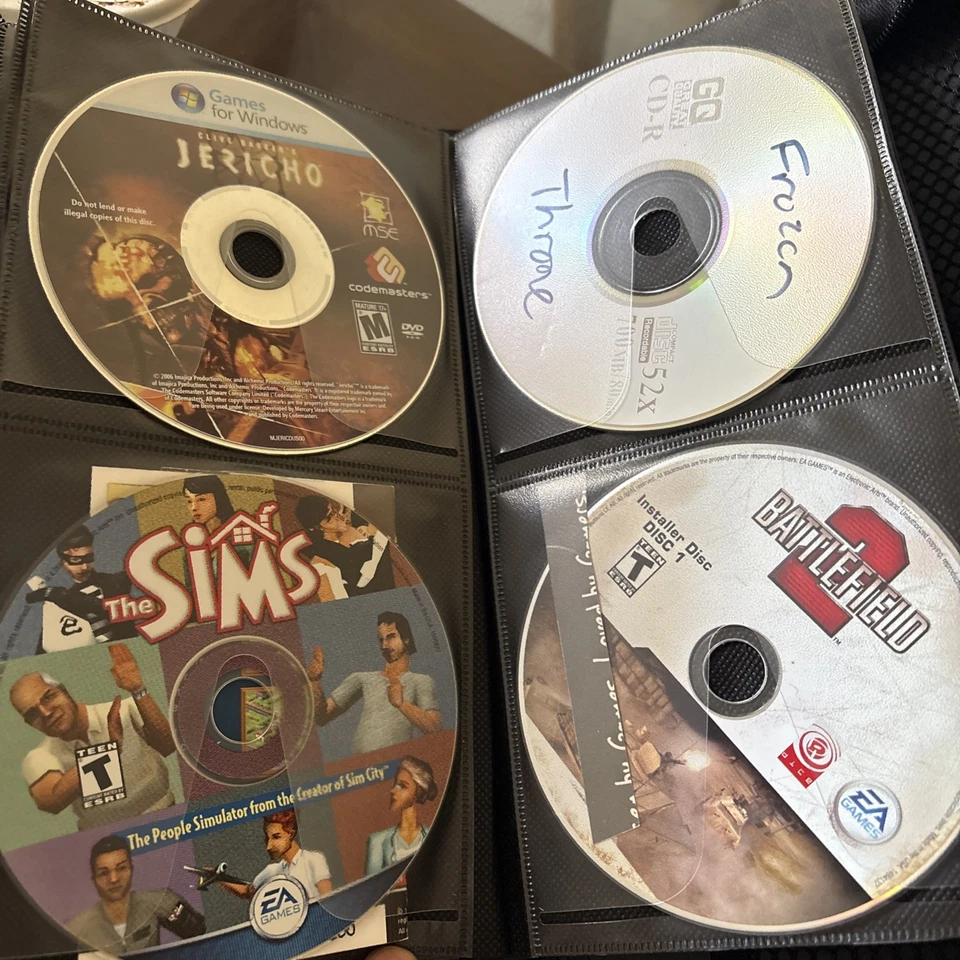 Lote de discos de videojuegos PC Half Life, Quake, Alien Predator, Alice, Star Wars Kotor Foto 4 de 4