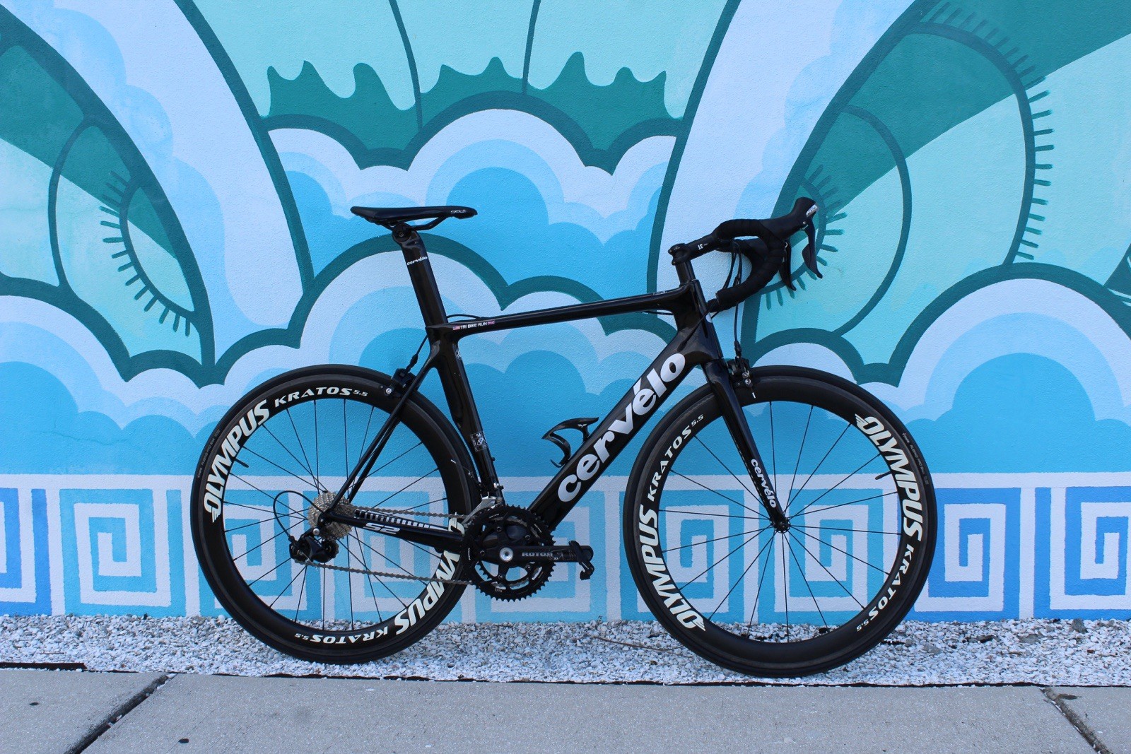 2016 Cervelo Cervélo S2 Road Bike 56cm Shimano 105 Carbon wheel set Zipp