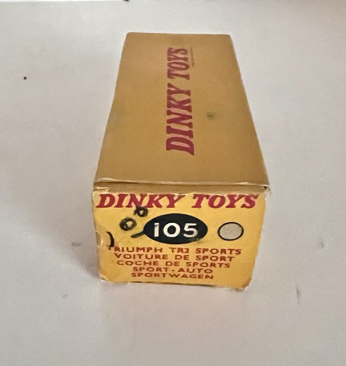 DINKY TOYS TRIUMPH TR2 - No. 05 - NEAR MINT W/ORIGINAL BOX - MUST