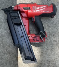 Milwaukee Tool 2744-20 M18 Fuel 21-Degree Framing Nailer (Tool Only) Light Use