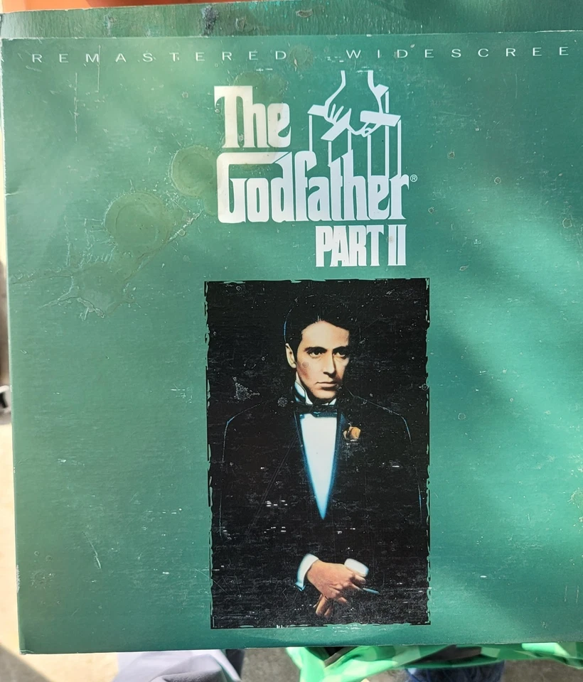 Godfather Set With Aladdin,Fifth Element, GoldenEye,And Alien Laser Disc Movies - Image 2 of 4