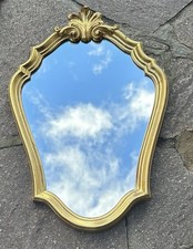 Ovaler Spiegel mit Goldfarbenem Rahmen