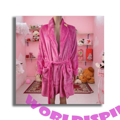 Luxe Lounging: {Juicy Couture} Pink Sherpa Robe with Gold Logo LARGE/XL ...