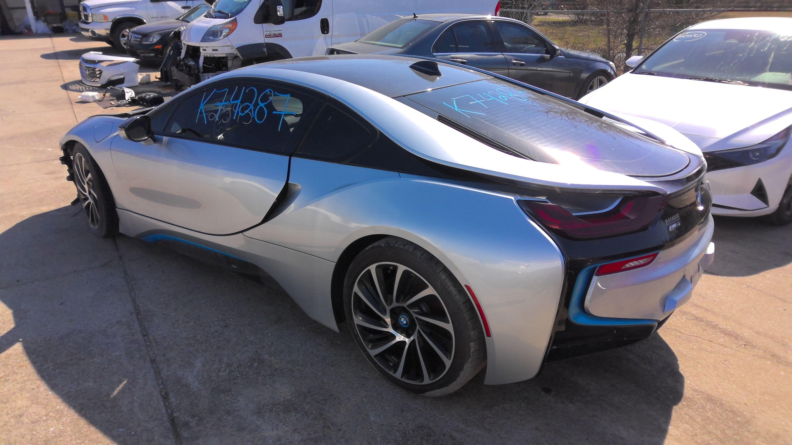 Rear Seat BMW I8 15