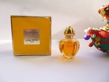 SUPERBE   miniature  SUBLIME  de  JEAN  PATOU  pleine + boite  OCCASION