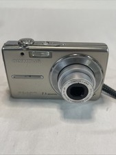 Olympus FE-230 Digital Camera 7.1MP 3x Zoom. Battery  Charger. W/Flaw Read.