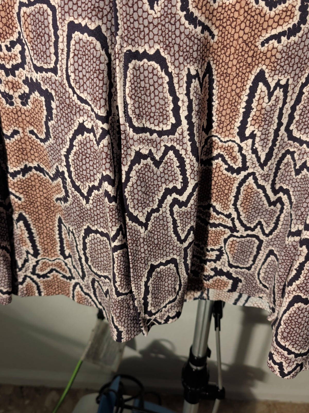 Cabi Jacket/Blouse Combo Size S Python Print Long… - image 22