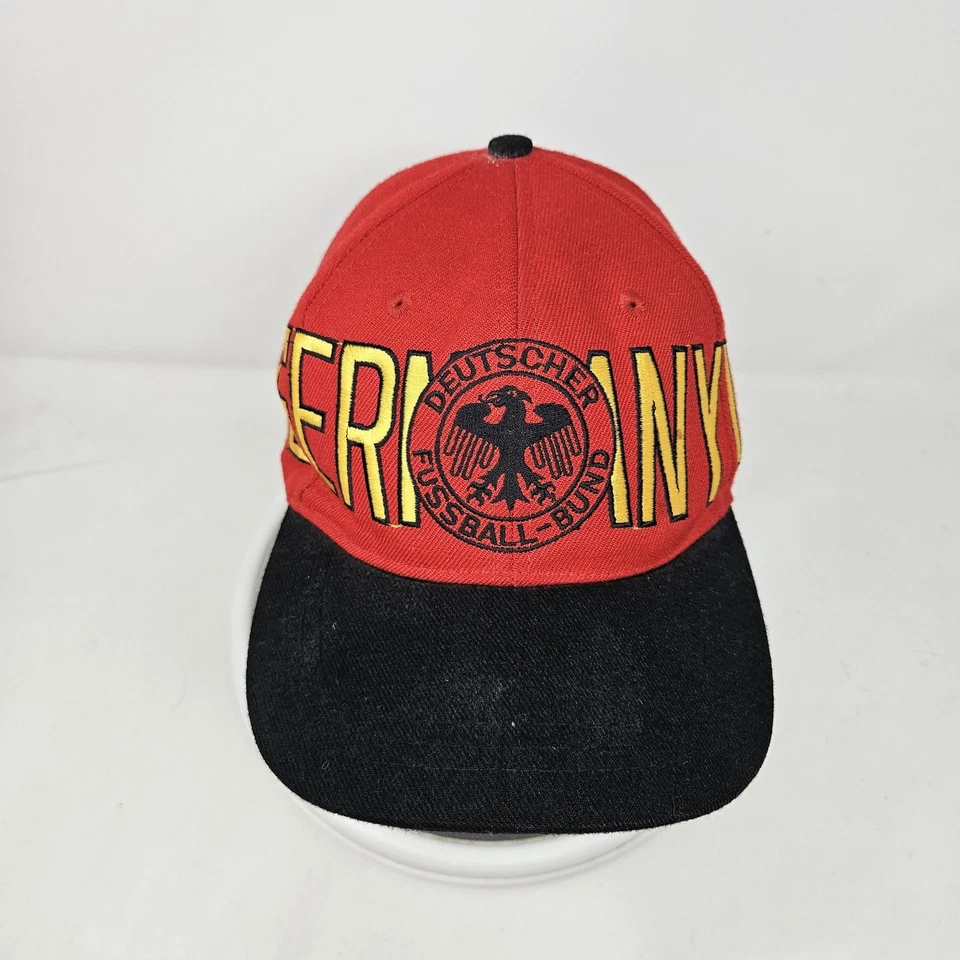 Gorra de fútbol vintage de la selección nacional de Alemania con espalda a presión para hombre talla única Adidas Foto 2 de 4
