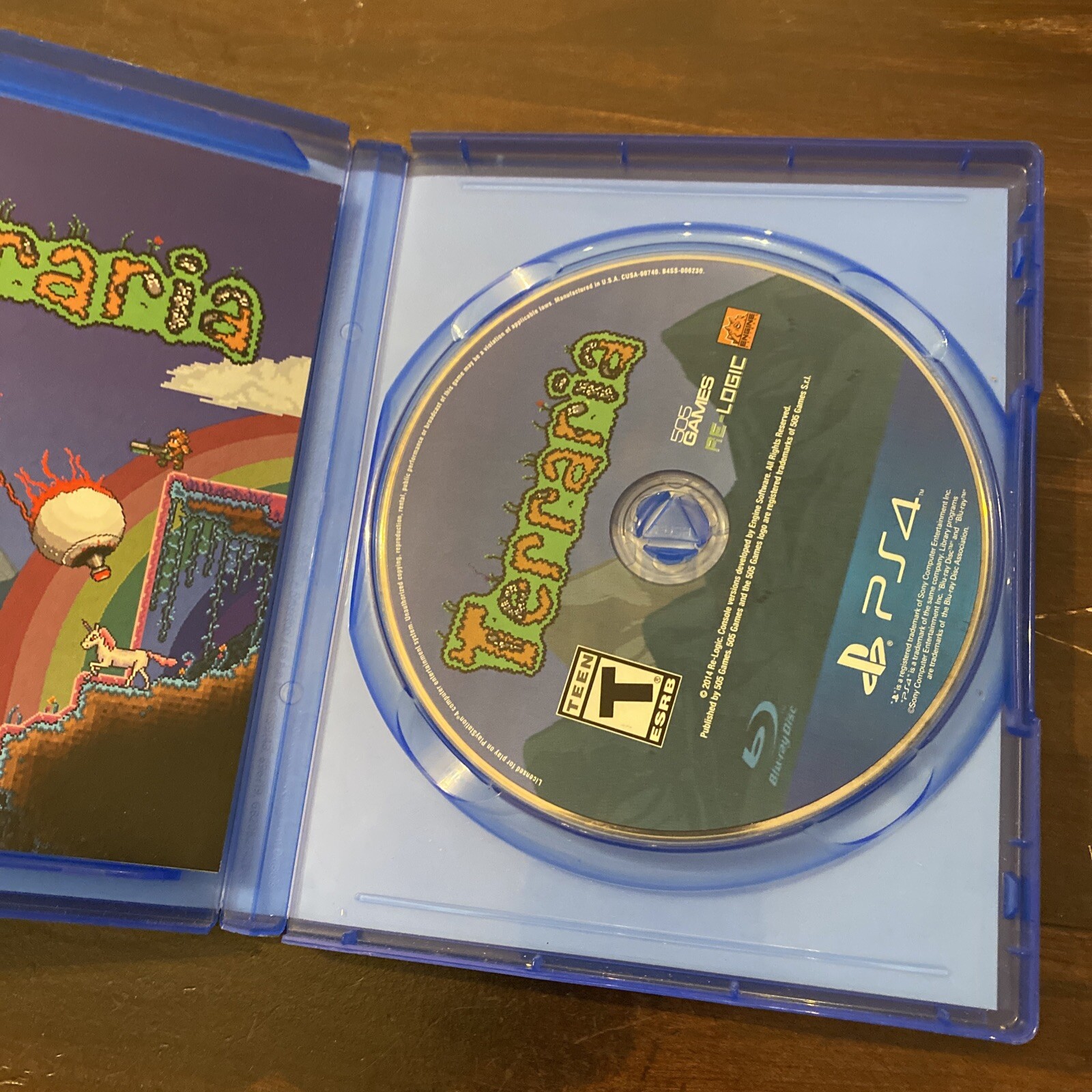  Terraria - PlayStation 4 : 505 Games: Video Games