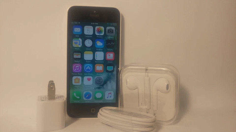 Apple iPhone 5. 16GB, 32GB, 64GB - Image 2 of 4