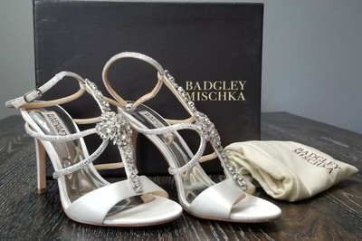 badgley mischka faye ankle strap sandal