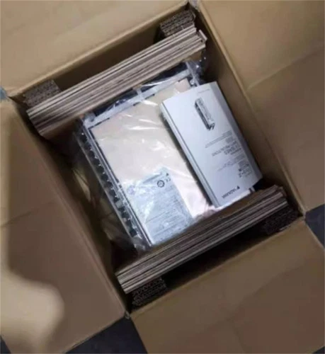 New Yaskawa SGDV-120D01A Servo Driver SGDV120D01A DHL - Picture 3 of 4