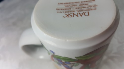 Dansk Holiday Harvest Coffee Tea Mug Cup 4 " Fruit Red Ribbon Christmas Portugal - Picture 7 of 8