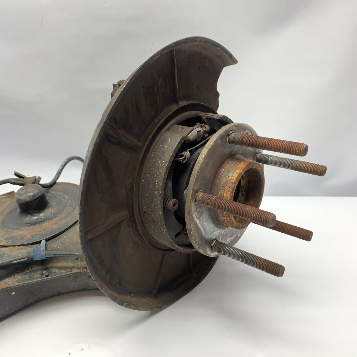 1988 1989 1990 1991 BMW E30 M3 Rear Left Trailing Hub Arm  