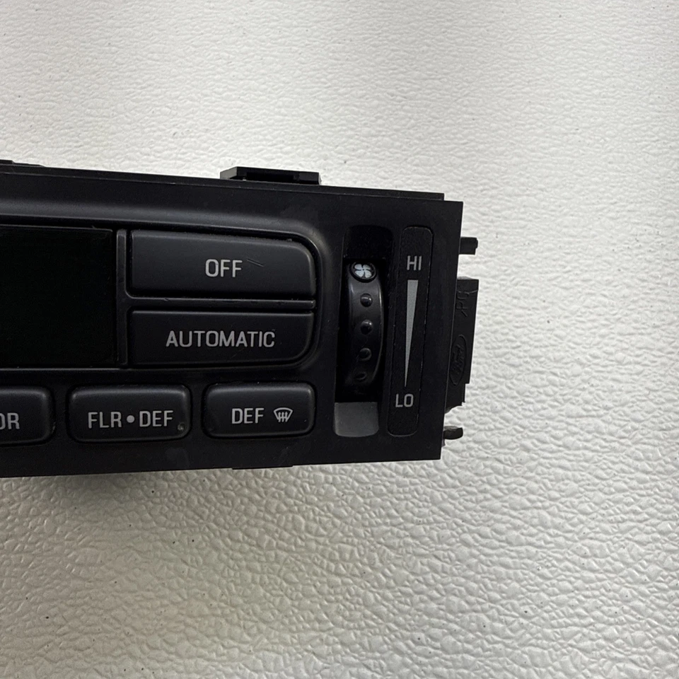 98-02 Mercury Grand Marquis Ford Crown Vic Unidad de control de temperatura clima EATC Foto 4 de 4