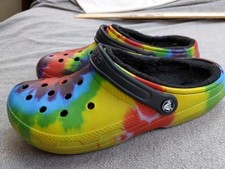 Crocs Classic Clog Shoes Mens 8 Womens 10 Tie Dye Fuzzy Lined Dual Comfort