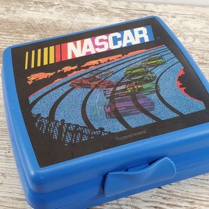 Tupperware NASCAR Hologram Sandwich Keeper Blue Plastic #3752 container race car