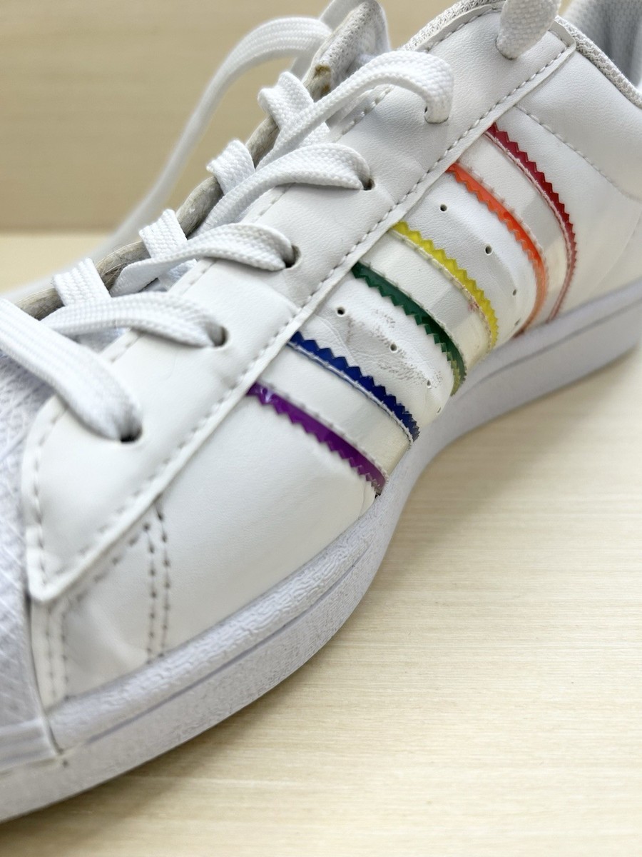 adidas gazelle silver green womens Adidas Superstar Pride (2020) main image 0