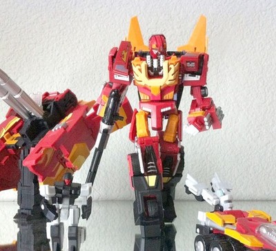 Transformers Classics Rodimus And Fansproject TFX 04 Parallax Protector Trailer