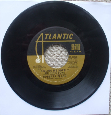 Roberta Flack - Killing Me Softly With His Song / Trade Winds - USA VG+  45