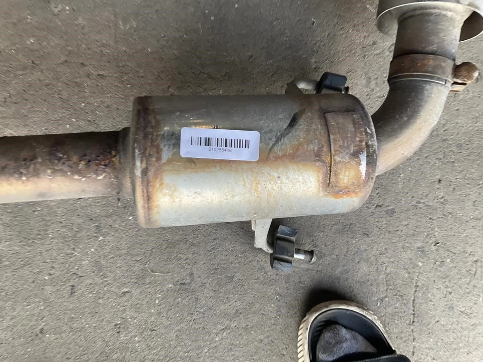 Silenciador silenciador escape doble punta 13-16 Toyota Scion FR-S 2.0 AT T Foto 3 de 4