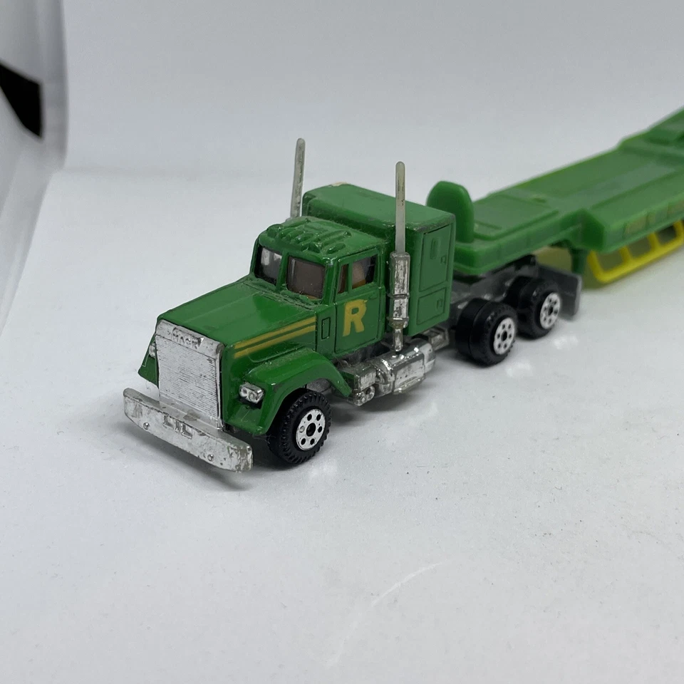 Road Champs Vintage 1982 Mack Super Liner w/ Trailer Robbins Transportation - Image 2 of 4
