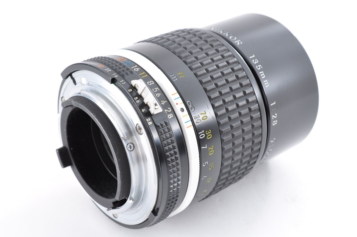 Nikon Ai-s AIS NIKKOR 135mm f/2.8 MF Wide Angle Lens Excellent++++