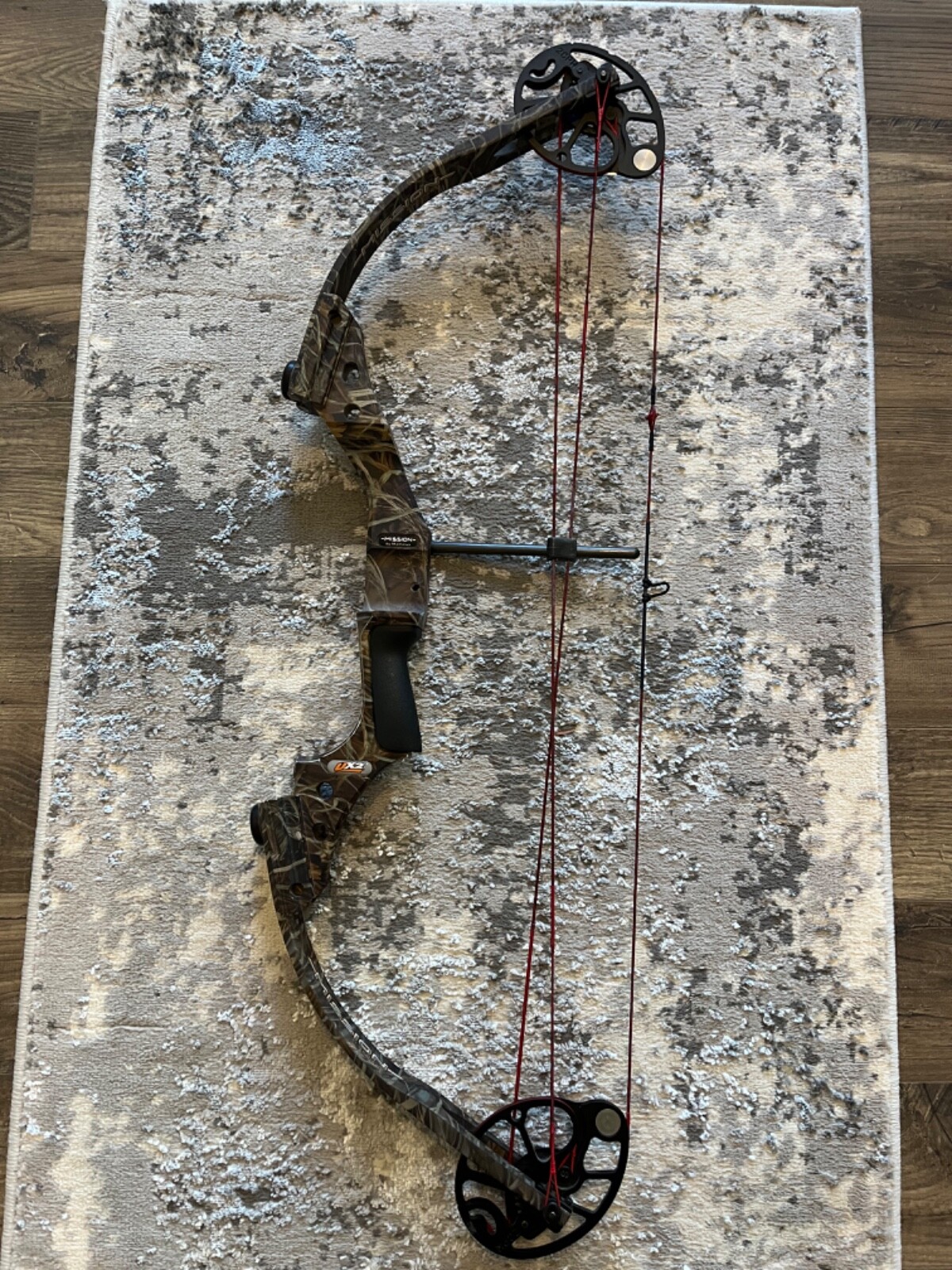 Mission By Mathews Compound Bow RH UX2 Camo Used Archery eBay
