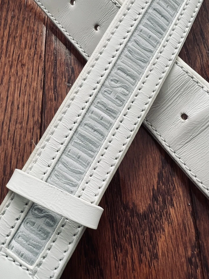 "Hebilla rectangular de cuero con logotipo de firma blanca de 41""/1,5"" DIRK BIKKEMBERGS para hombre" Foto 4 de 4