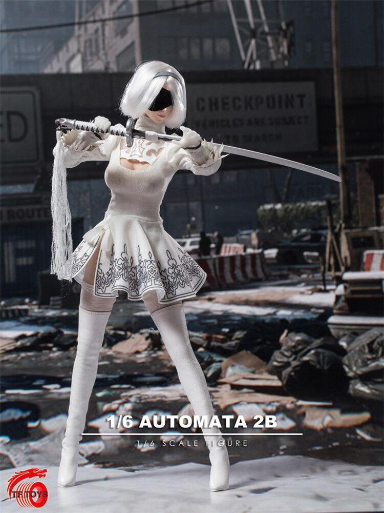 NieR: Automata 2B Statuette (Beastlord Weapon, White Outfit)