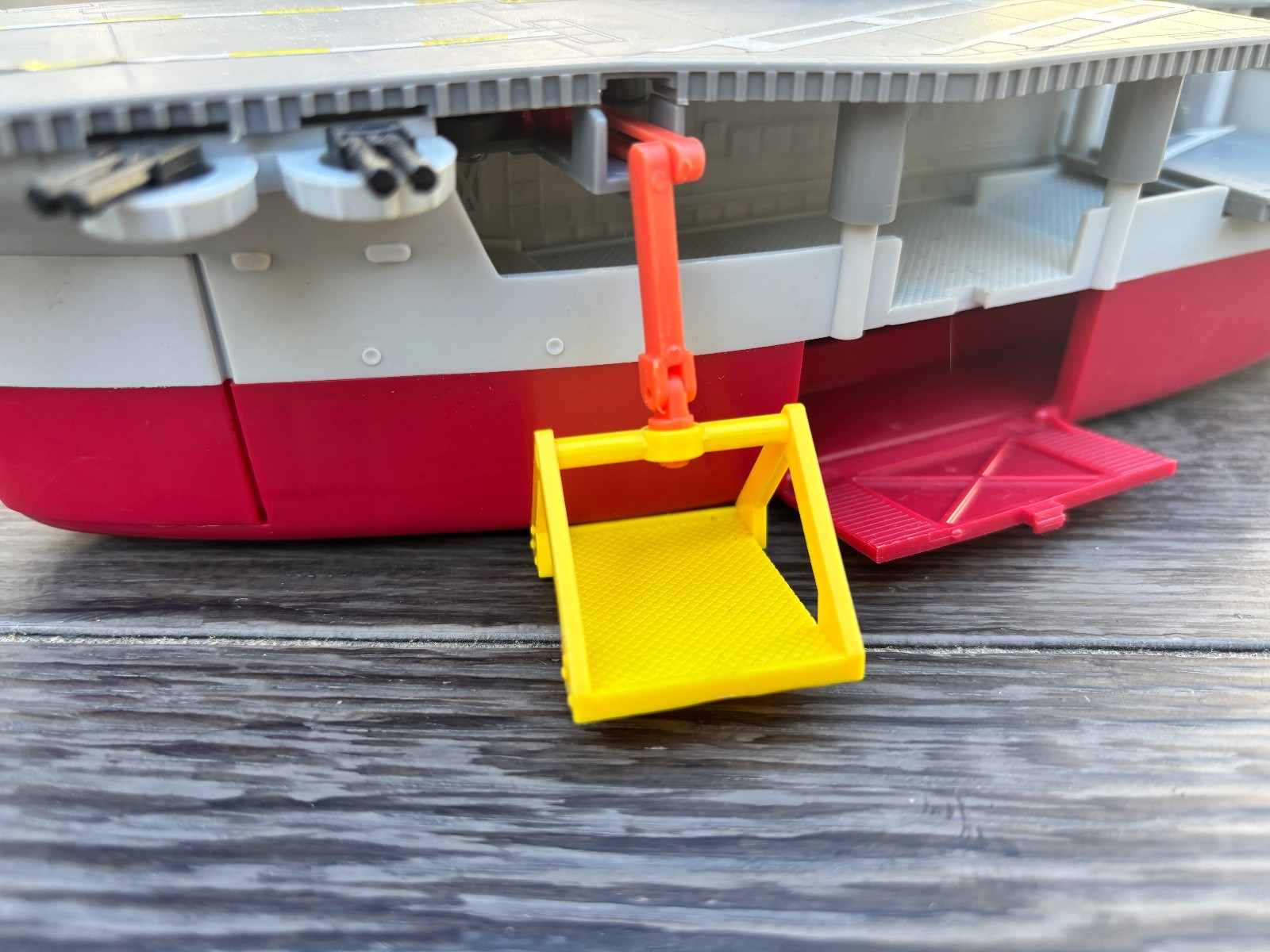 GALOOB MICRO MACHINES  AIRCRAFT CARRIER SEA TRANSPORT PLAY SET