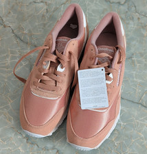 Reebok Classic Pink/White Men s Low Top Lace-Up Sneakers Rubber Outsole CN3264