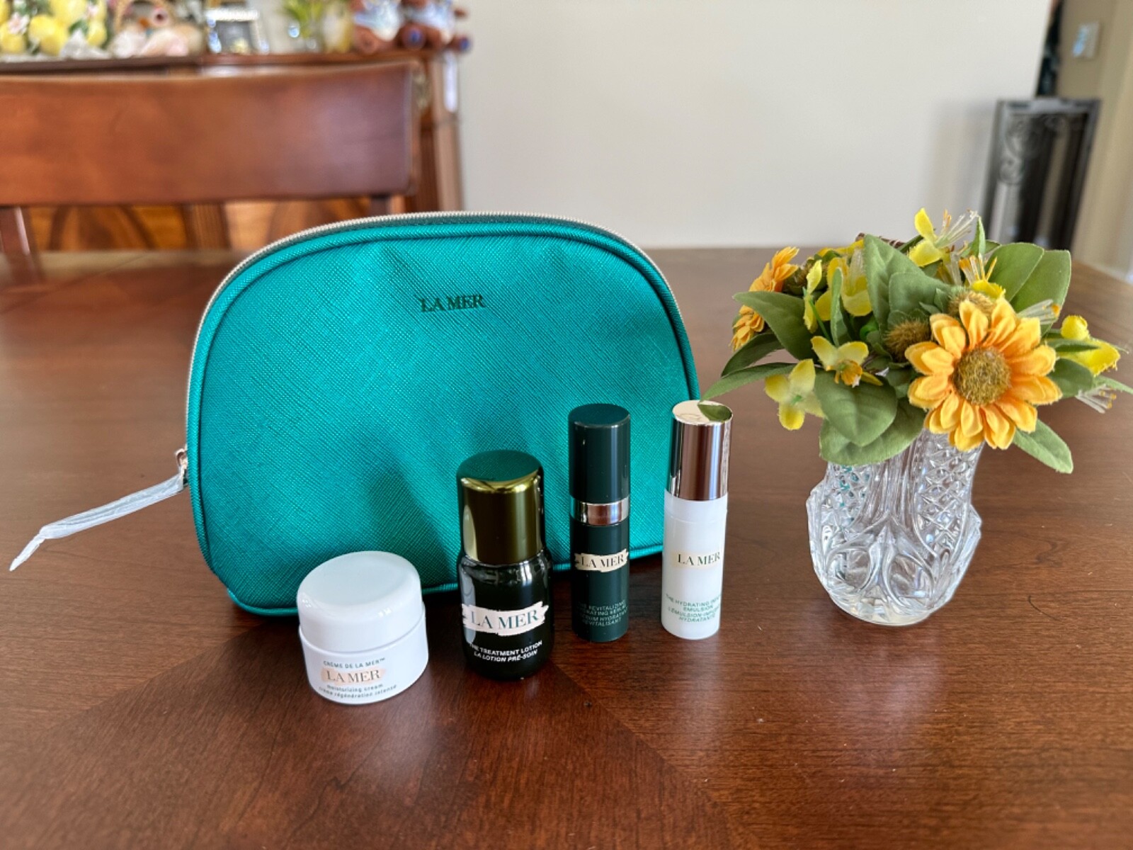 NEW La Mer 5 pc set Moisturizing Cream, Treatment Lotion, Revitalizing serum