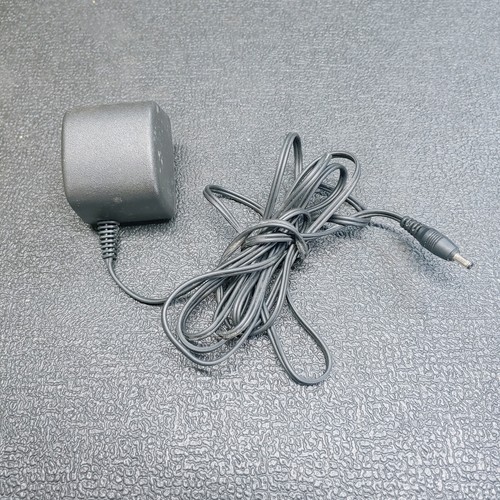 Nokia ACP-7E Netzteil 3,7V 355mA 1,3VA Extern Schwarz (Gebraucht) In - Foto 2