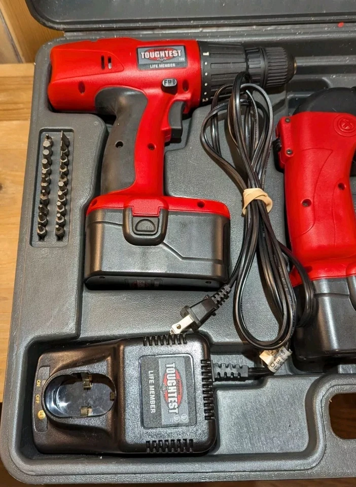 Handy Toughtest 14.4 Volt Tool Set - Drill, Flashlight, Circular Saw - Tested - Image 3 of 4