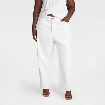 KBB by KAHLANA Women Mid-Rise 'The Vintage Straight Leg Jeans' - White