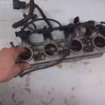 X-95 01 Suzuki Gsxr1000 GSXR 1000 Throttle Bodies OEM 13470-40f00